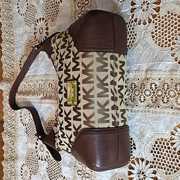 Michael Kors Millbrook Signature MK Brown Tan Jacquard Leather Shoulder Hobo Bag - Picture 7 of 12